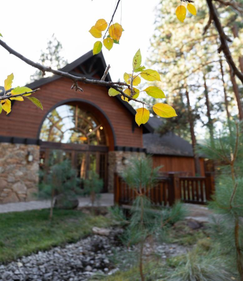Fivepine Lodge Sisters Exterior photo